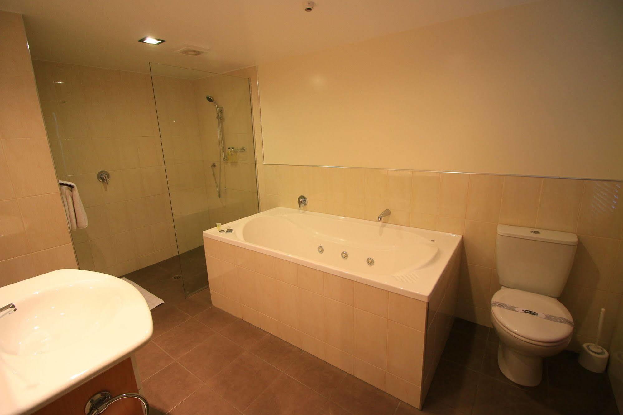 Fitzherbert Regency Motor Lodge Palmerston North Exteriör bild