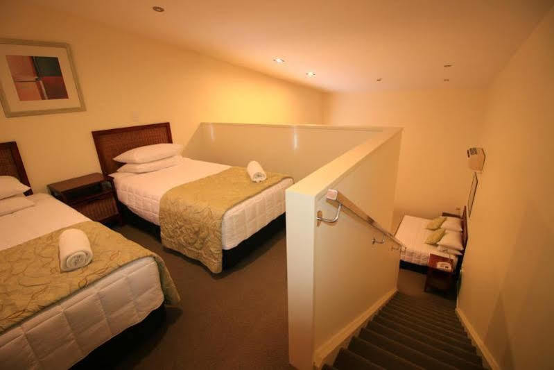 Fitzherbert Regency Motor Lodge Palmerston North Exteriör bild